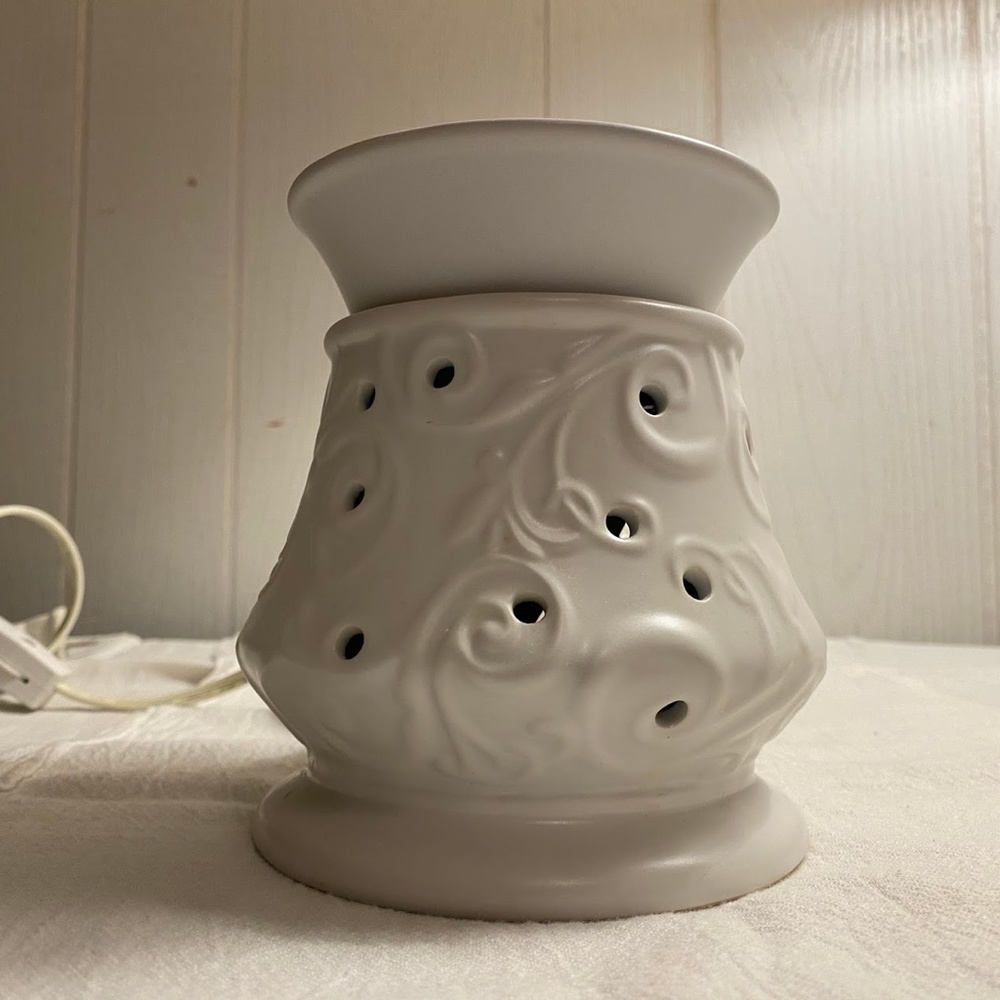 Partylite Ivory Coast Scent Glow Warmer